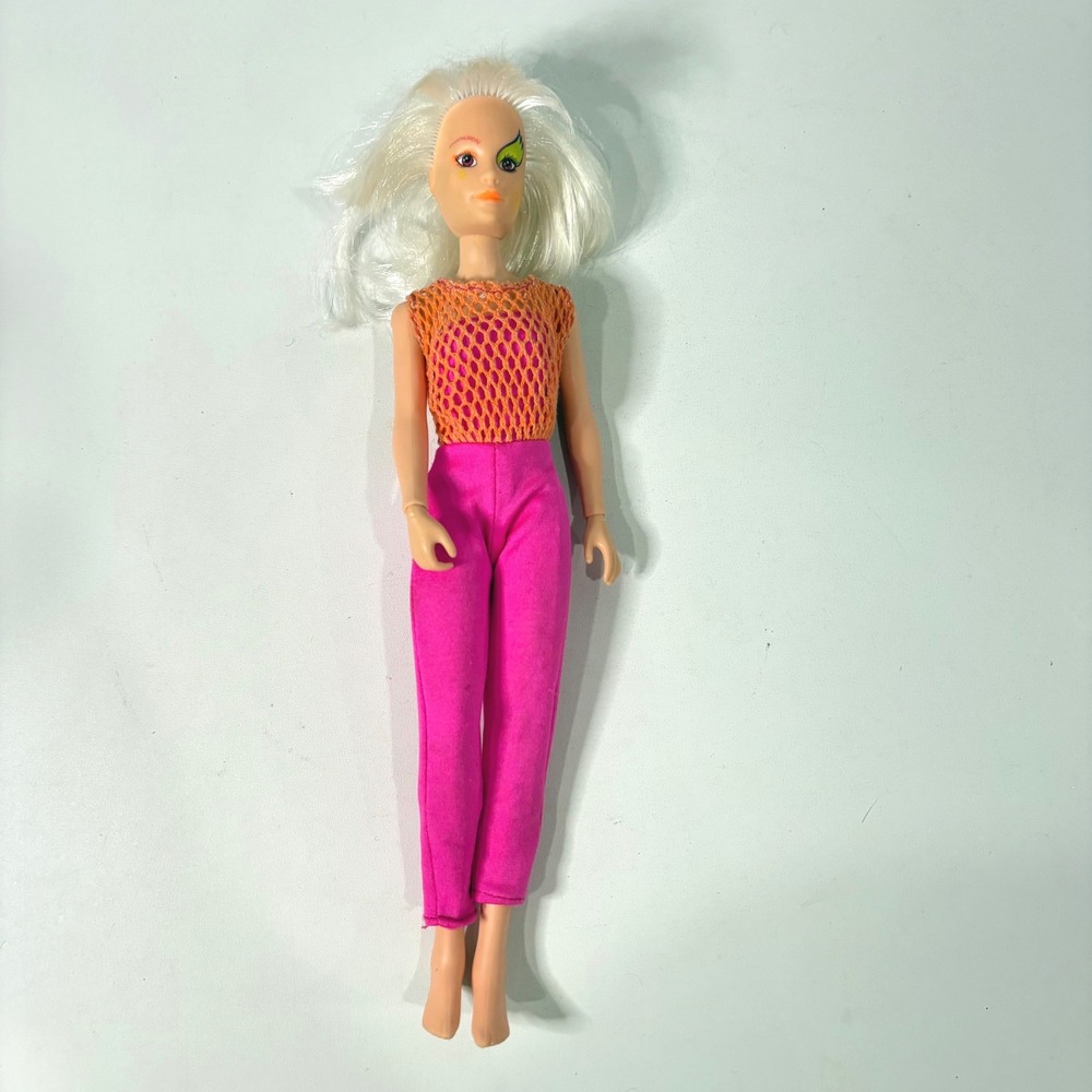Hasbro Jem and The Holograms Roxy of the Misfits Doll 1985 Vintage 80s Toy